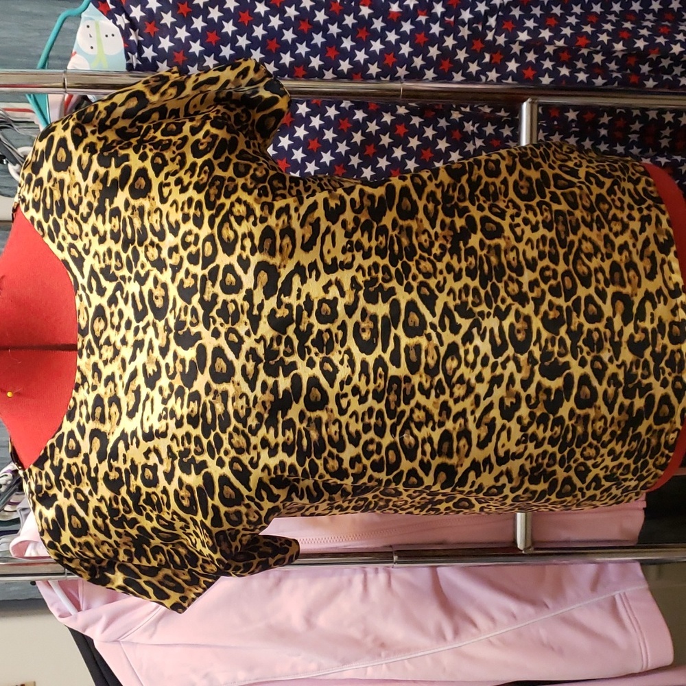 Leopard 🐆 print top